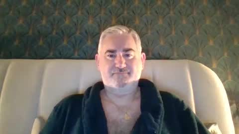 Antonio online show from 04/25/26, 05:21