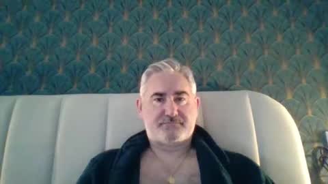 Antonio online show from 05/17/26, 05:49