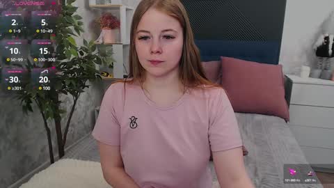 Snapshot of sexy_jenny18 chatting on 12/20/24, 03:00 Jennifer online show from 12/20/24, 03:00