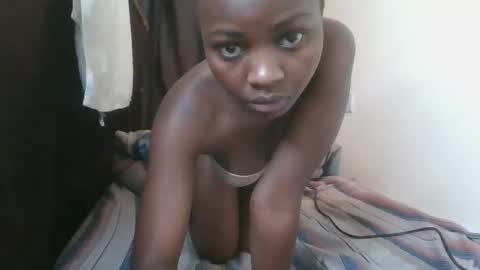 Snapshot of sexy_june20 chatting on 02/19/26, 10:17 sexy_june20 online show from 02/19/26, 10:17