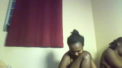 Snapshot of sexy_kaly chatting on 09/30/25, 12:59 Sexy kaly online show from 09/30/25, 12:59