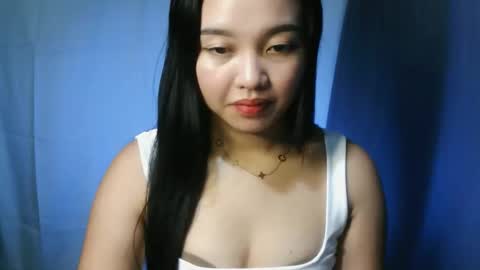 sexy_kella1 online show from 12/05/25, 11:41