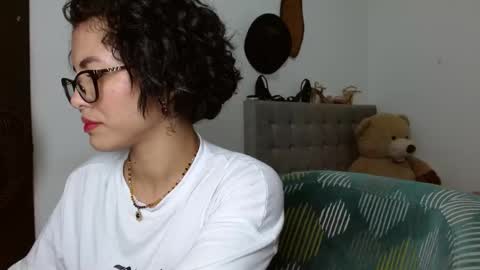 Snapshot of sexy_lia_latina chatting on 04/28/26, 02:21 Celeste online show from 04/28/26, 02:21
