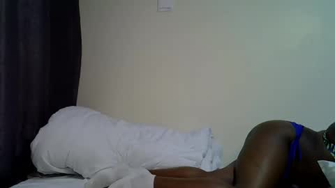 Snapshot of sexy_linda022 chatting on 05/20/26, 11:05 Linda online show from 05/20/26, 11:05