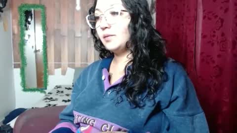 sexy lolas online show from 01/07/25, 05:43