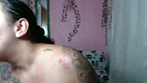 sexy lolas online show from 03/11/25, 12:54