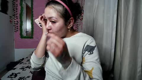 sexy lolas online show from 11/11/25, 02:11