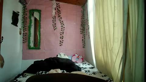 sexy lolas online show from 02/21/26, 09:49