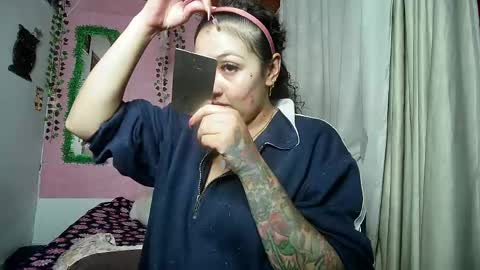 sexy lolas online show from 04/09/26, 02:55