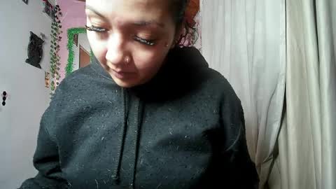 sexy lolas online show from 06/01/26, 05:09