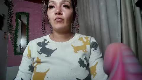 sexy lolas online show from 07/14/26, 02:05