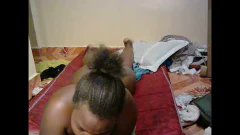 sexy_lunah online show from 04/14/26, 09:10