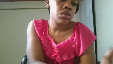 sexy_lyna online show from 11/06/25, 06:58