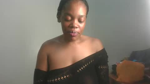 sexy_lyna online show from 01/13/26, 07:52