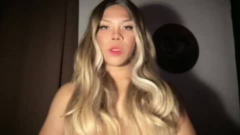 Snapshot of sexy_maevemorexxx chatting on 06/15/26, 06:32 Nicole online show from 06/15/26, 06:32