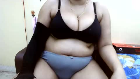 sexy_mandakini online show from 04/30/26, 04:24