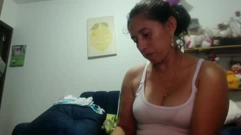 Snapshot of sexy_mary_69 chatting on 10/01/25, 01:33 Mary online show from 10/01/25, 01:33