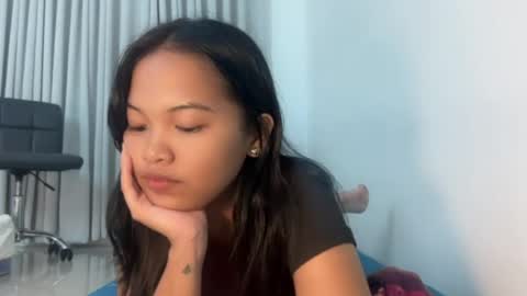 Snapshot of sexy_maye chatting on 06/25/26, 04:11 sexy_maye online show from 06/25/26, 04:11