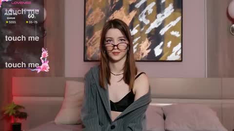 Alison online show from 11/28/25, 01:58