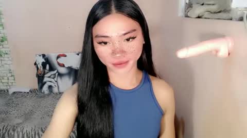 Snapshot of sexy_mikaxoxo chatting on 02/01/25, 10:48 mika online show from 02/01/25, 10:48