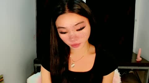 Snapshot of sexy_mikaxoxo chatting on 02/24/25, 03:55 mika online show from 02/24/25, 03:55