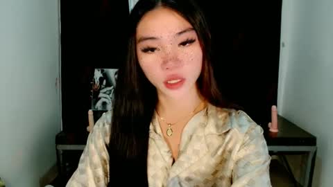 Snapshot of sexy_mikaxoxo chatting on 02/26/25, 11:09 mika online show from 02/26/25, 11:09
