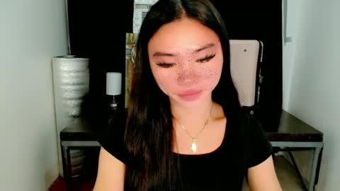 Snapshot of sexy_mikaxoxo chatting on 03/10/25, 03:01 mika online show from 03/10/25, 03:01