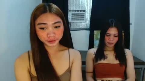 Snapshot of sexy_mikaxoxo chatting on 10/22/25, 03:12 mika online show from 10/22/25, 03:12