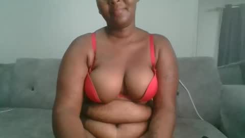 milky online show from 03/12/26, 02:50