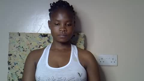 Molyne online show from 04/10/26, 12:43