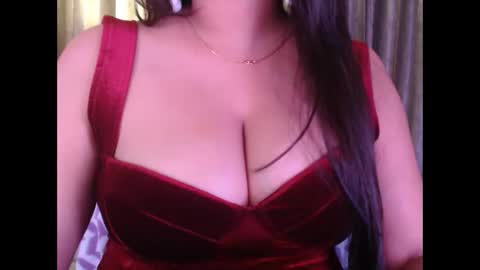 Snapshot of sexy_myra18 chatting on 04/13/26, 04:18 myra online show from 04/13/26, 04:18
