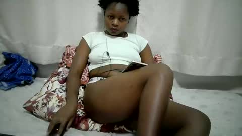 Snapshot of sexy_nanah chatting on 05/31/26, 03:41 sexy_nanah online show from 05/31/26, 03:41