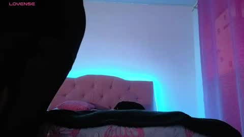 miss natasha online show from 04/17/26, 01:25