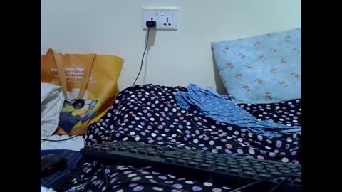 Snapshot of sexy_pall chatting on 02/24/25, 10:48 Princess online show from 02/24/25, 10:48