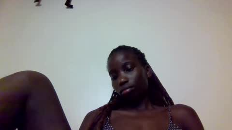 Snapshot of sexy_petittie chatting on 09/23/25, 07:06 sexy_petittie online show from 09/23/25, 07:06