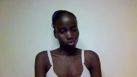 Snapshot of sexy_petittie chatting on 10/14/25, 07:03 sexy_petittie online show from 10/14/25, 07:03