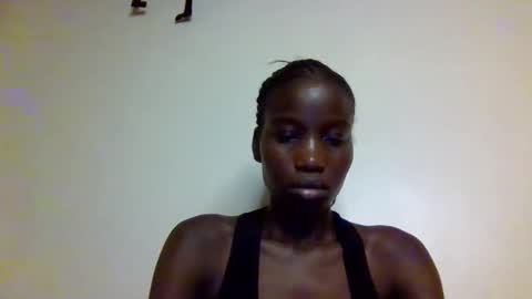 Snapshot of sexy_petittie chatting on 10/16/25, 06:31 sexy_petittie online show from 10/16/25, 06:31