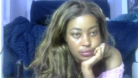 sexy pigeon online show from 04/10/26, 03:01