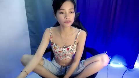 sexy_scarlet26 online show from 04/06/26, 05:30