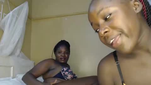 sexy_serena_ online show from 01/12/25, 09:08