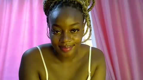 laura online show from 04/03/26, 08:56