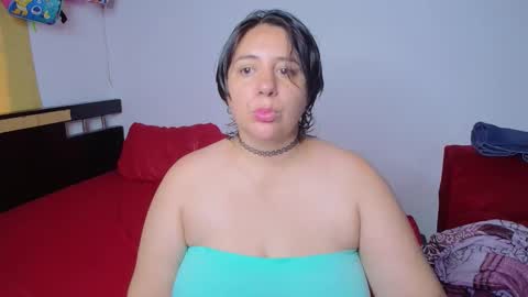 Snapshot of sexy_ticki chatting on 04/14/26, 04:46 janel online show from 04/14/26, 04:46