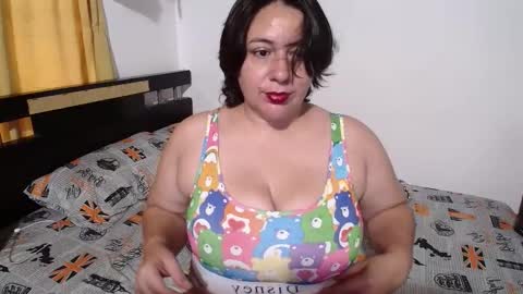 Snapshot of sexy_ticki chatting on 05/12/26, 04:59 janel online show from 05/12/26, 04:59