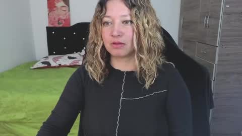sexy_valeshca online show from 05/15/26, 03:30