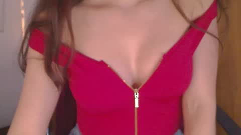 Snapshot of sexy_venus_sexy chatting on 10/15/25, 10:21 venus online show from 10/15/25, 10:21