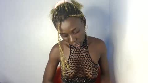 lily online show from 09/12/25, 09:48