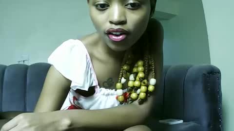 Snapshot of sexy_zaraa chatting on 04/10/26, 04:01 sexy zaraa online show from 04/10/26, 04:01
