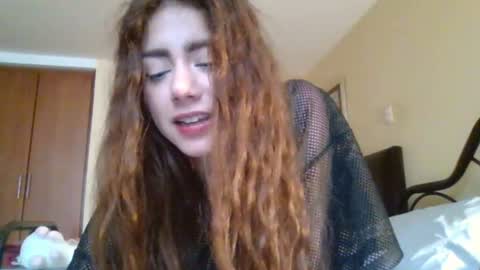Snapshot of sexyaliceskay chatting on 07/10/26, 02:30 Alice Skay online show from 07/10/26, 02:30