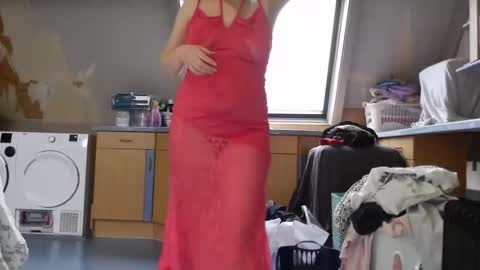 Snapshot of sexyamanda1993 chatting on 02/24/26, 12:14 Amanda online show from 02/24/26, 12:14