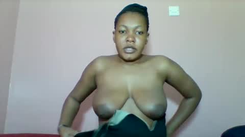 sexyapple2002 online show from 10/04/25, 06:55